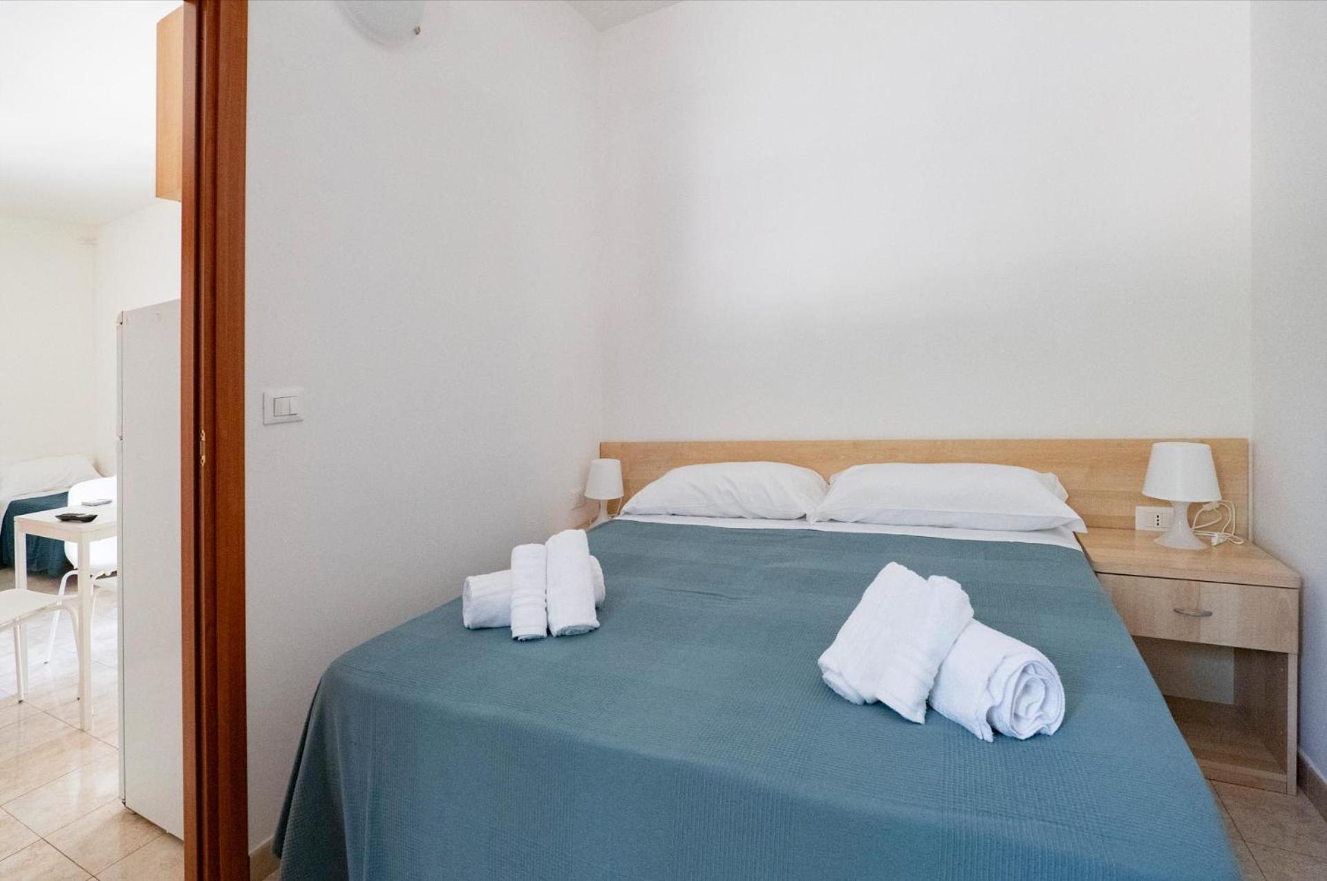 Lido Dei Pini Apartment